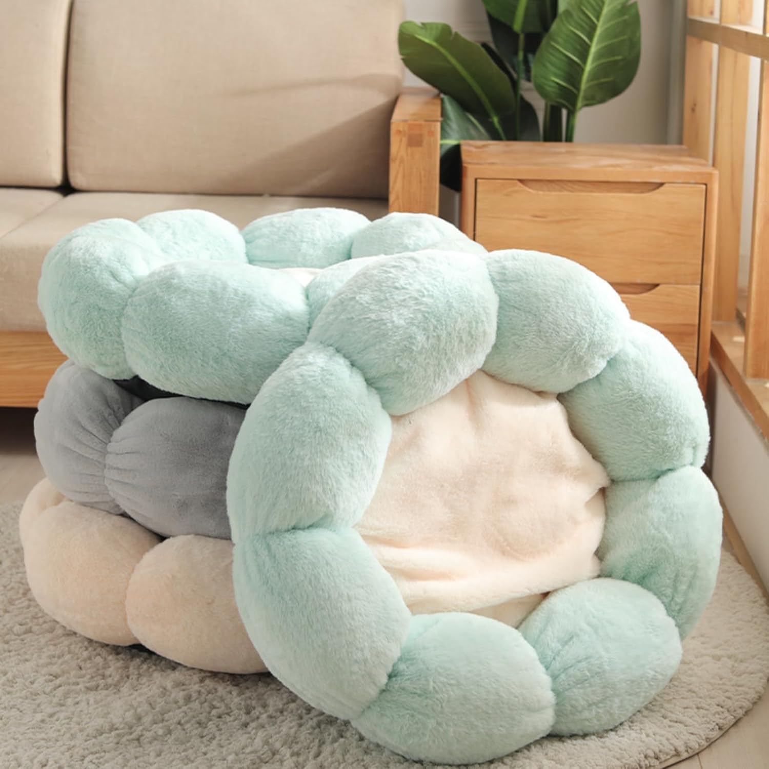Cute Flower Plush Cat Bed Round Fluffy Kawaii Pet Mat Warm Cozy Cuddler Joint-Relief Washable (Medium 16 x 16 inch, Grey)