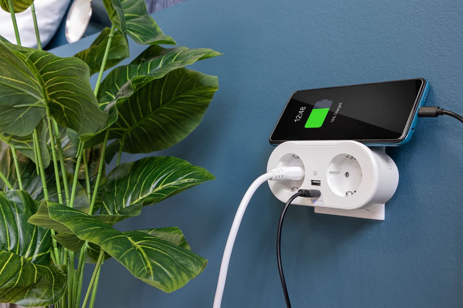 Garza Smart, Enchufe Wifi doble inteligente con 2 tomas y 2 puertos USB, programable, WiFi 2.4 GHz, con medidor de consumo, control remoto por app y por voz Alexa/Google, color blanco