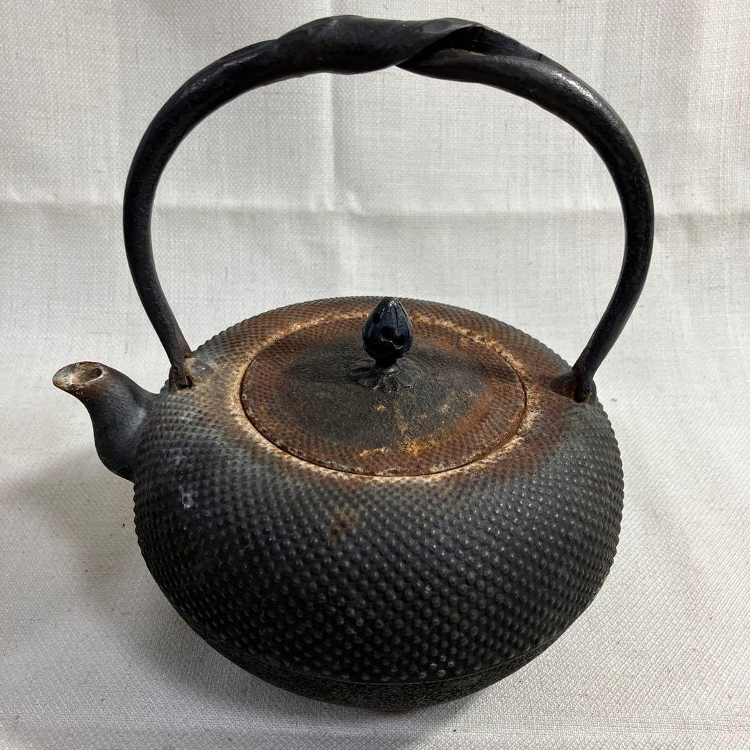 2点セット 南部 鉄瓶 風炉釜 茶釜 鉄製 Amazon.co.jp: 2点セット 南部 鉄瓶 風炉釜 茶釜 鉄製 : ホーム＆キッチン