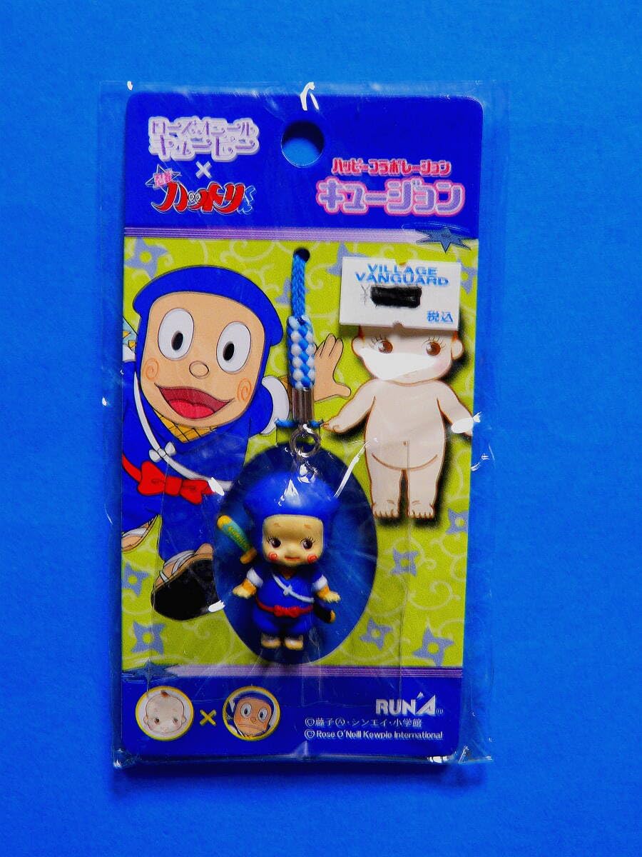 キュージョン　忍者ハットリくん×キューピー　 ストラップ付きフィギュア Amazon.co.jp: 藤子不二雄A アニメ 忍者ハットリくん ストラップ付