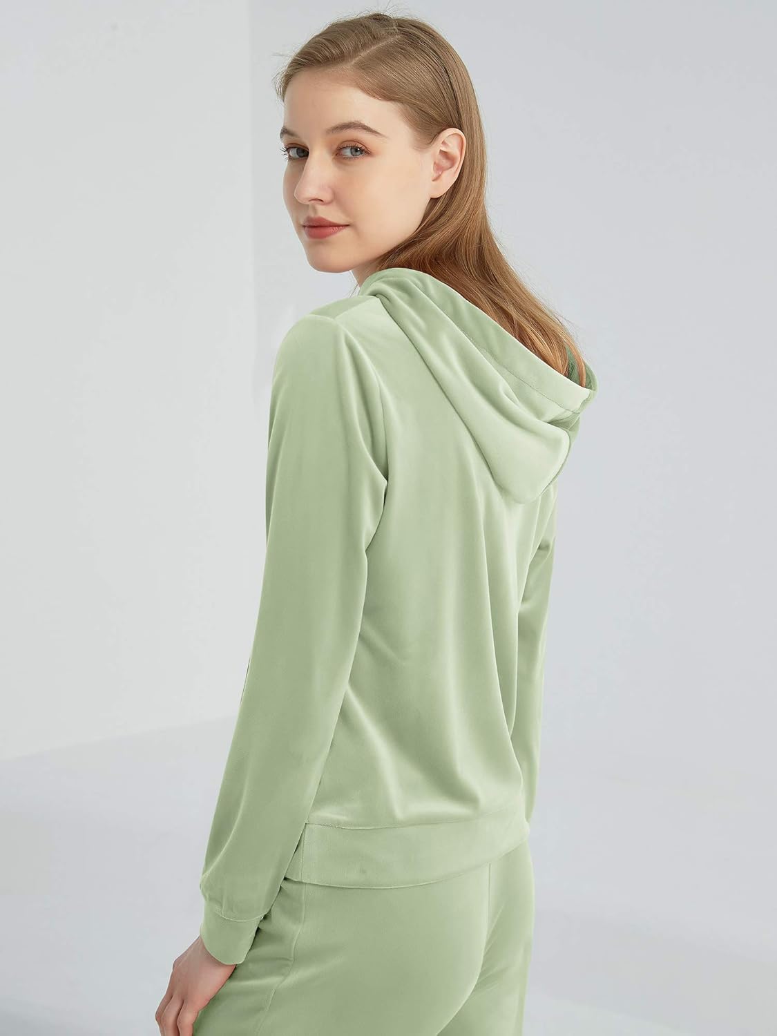 MessBebe Womens Velour Tracksuits Set Long Sleeve Sweatsuits 2 Piece Sports Outfit Zip Hoodie Sweatpants Joggers Set - Image 4