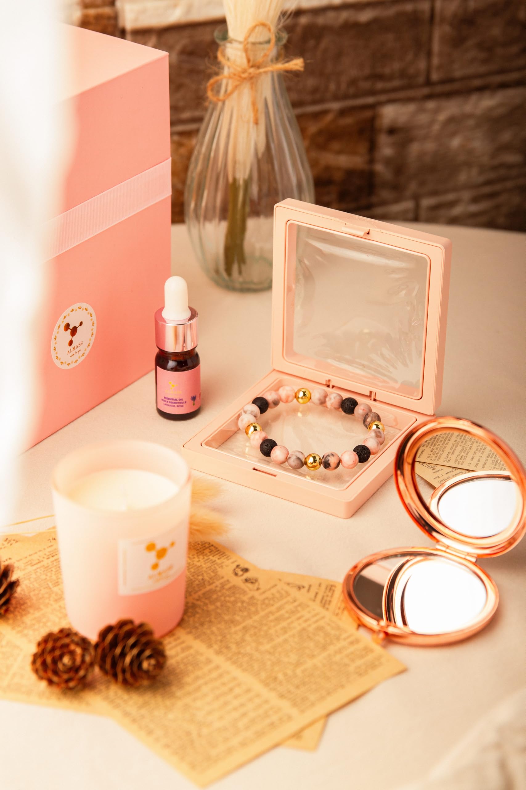 Cadeau pour ma femme - Coffret cadeau - gourmette femme : Bracelet Diffuseur Huile Essentielle 19 cm Artisanal naturel+ 5ml huile essentielle (rose,lavande) + Miroir poche + Bougie parfumée végétale
