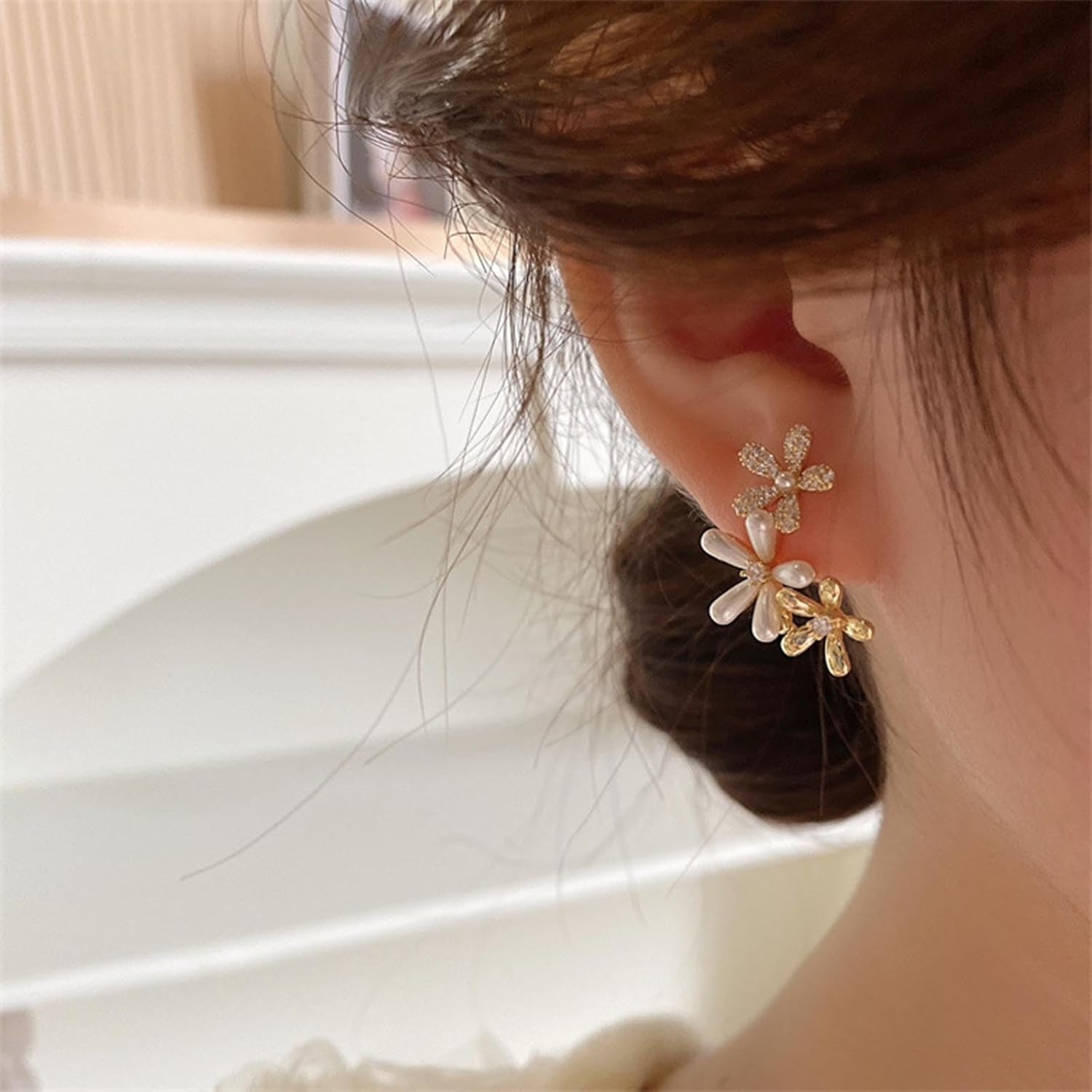 Vintage Crystal Flower Ear Climber Earrings Pearl Flower Stud Earrings Boho Gold Sparkly Cz Stud Crystal Curved Ear Warp Pearl Jewelry for Women - Image 2