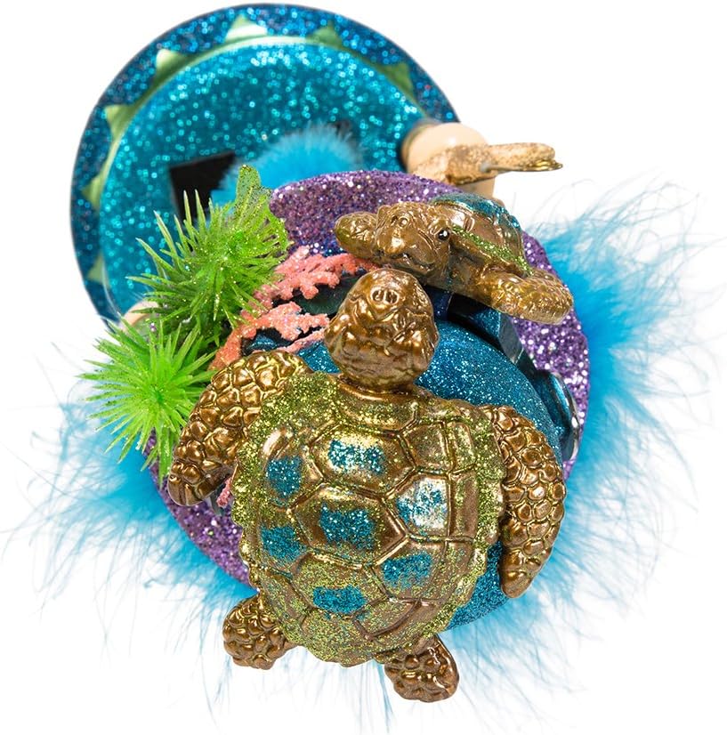 Kurt Adler Hollywood Nutcracker with Sea Turtle Hat, 11-Inch - Image 6