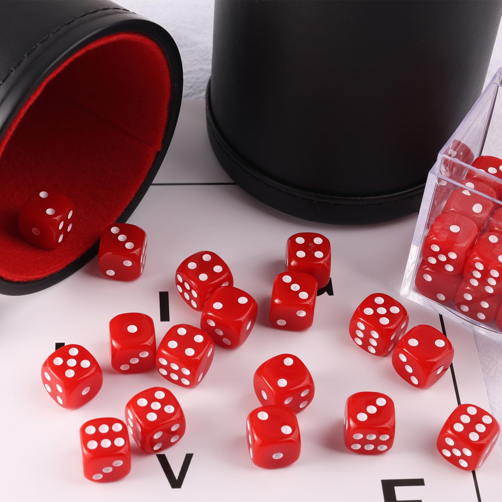 Juego de dados de 36 piezas de 0.472 pulgadas, 6 caras, juego de dados D6, juego estándar de 6 caras para juegos de mesa, juegos de dados para enseñanza en el aula, con caja de juegos portátil (rojo) 4