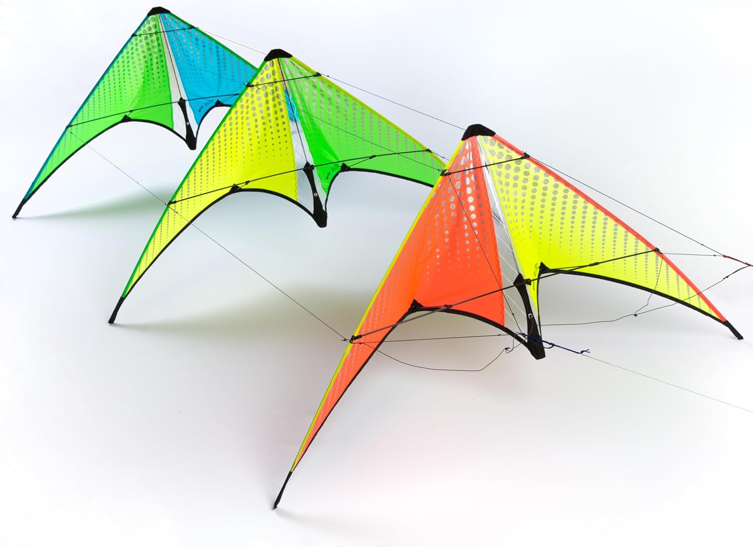 Prism Kite Technology Neutrino - A Fast and Responsive Kite to Test Your Reflexes