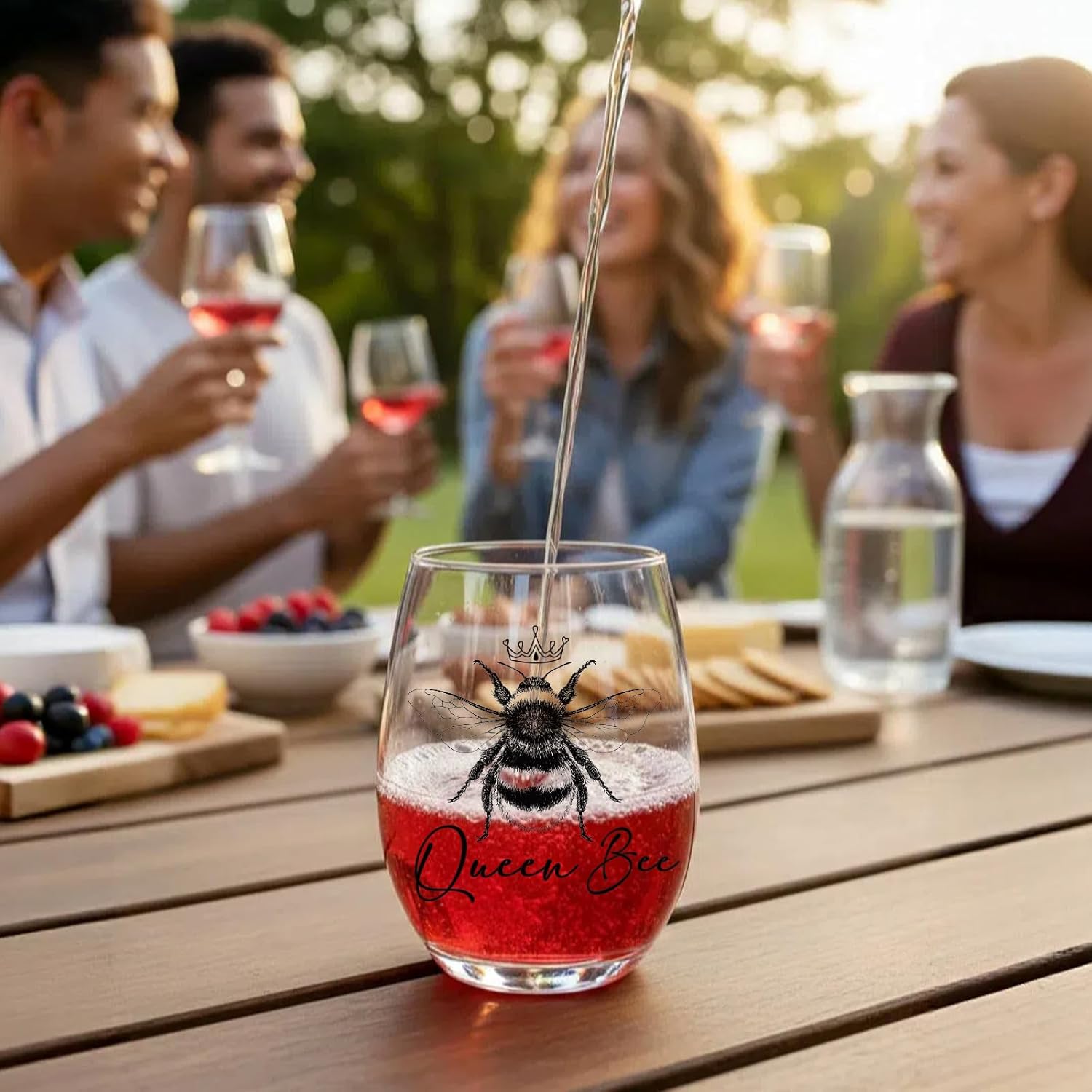 Employee Appreciation Bee Gifts for Women, Bee Wine Glass Gifts for Coworker Friends Mom Bees Lover Best Friend Sister Girlfriend, Birthday Mother's Day Gift for Mom 15OZ - Image 3