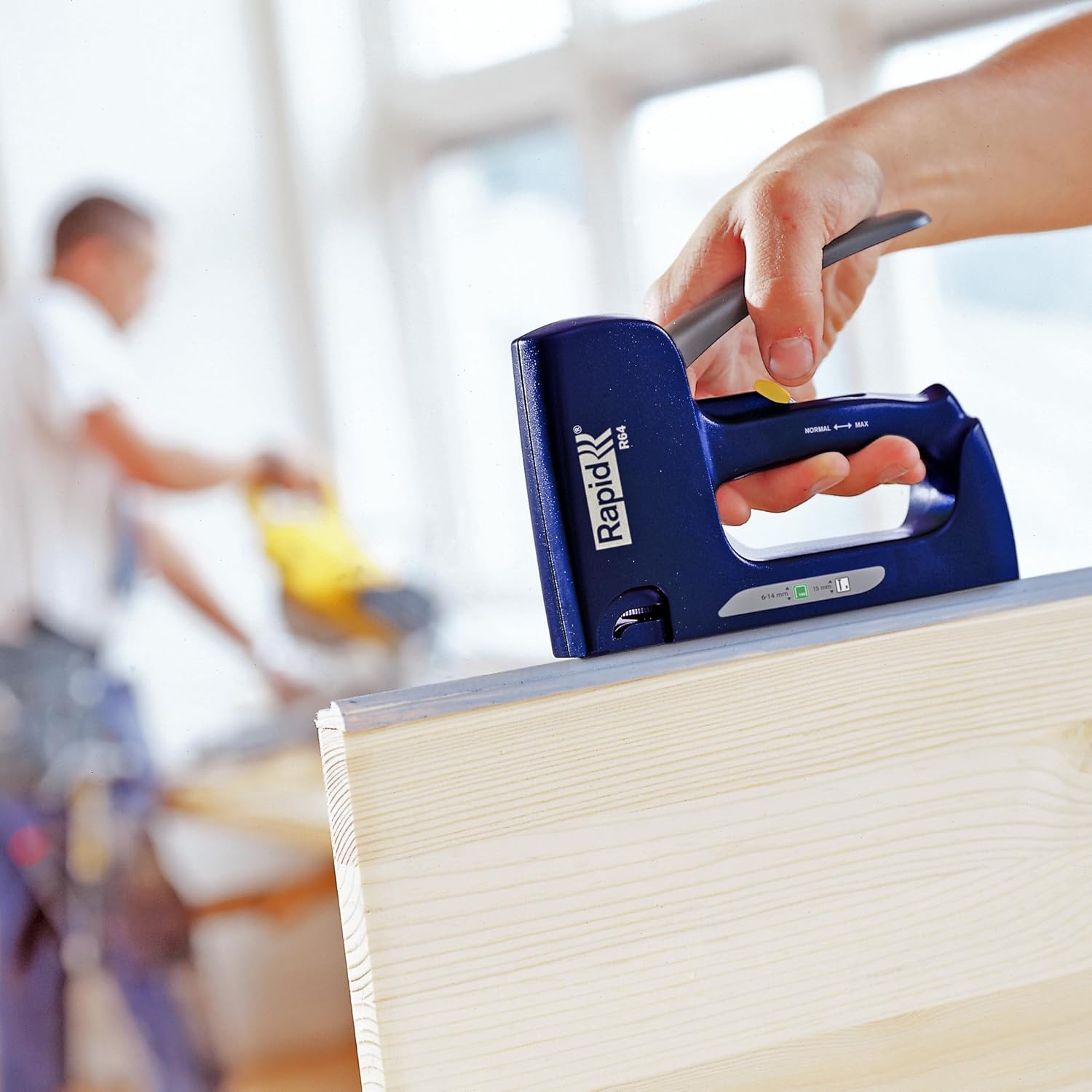 Rapid Gun Tacker R64E