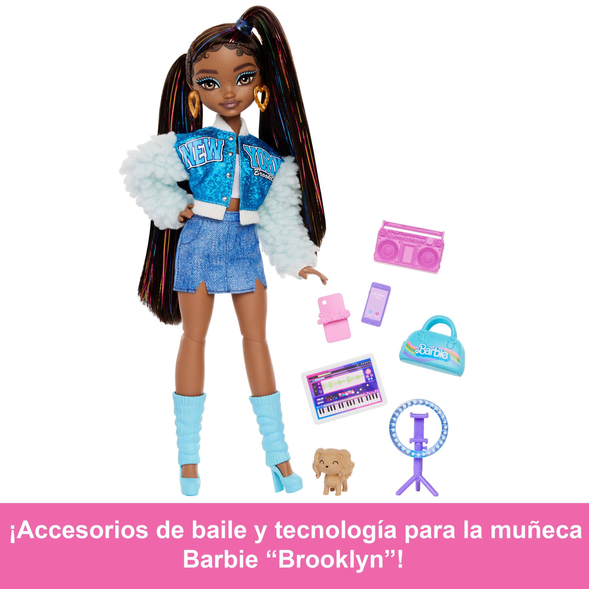 Barbie Dream Besties Brooklyn, Muñeca con coletas, falda vaquera y chaqueta beisbolera, radio, aro de luz, mascota y accesorios de moda, juguete regalo para niños y niñas +3 años, HYC22