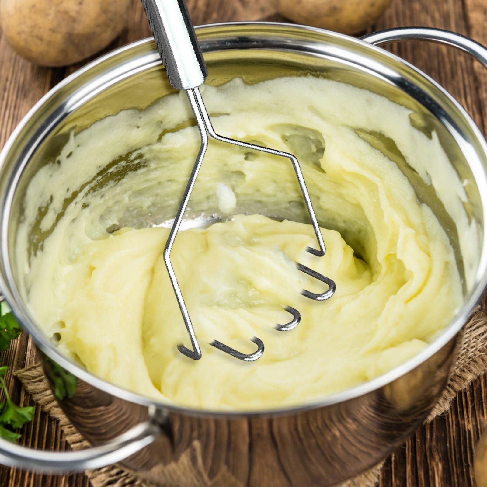 Pilon à pommes de terre en acier inoxydable – Outil à main de qualité supérieure et ustensile en fil métallique pour broyeur de pommes de terre pour une meilleure purée de haricots, d'avocats, d'œufs
