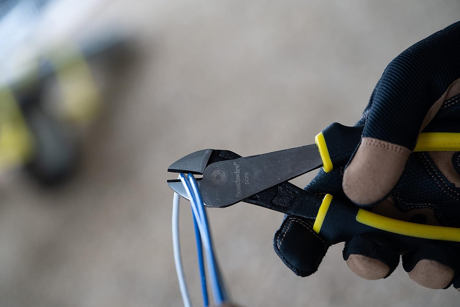 Southwire DCP8 High-Leverage Diagonal Cutting Pliers with Comfort Grip Handles; 8-Inch