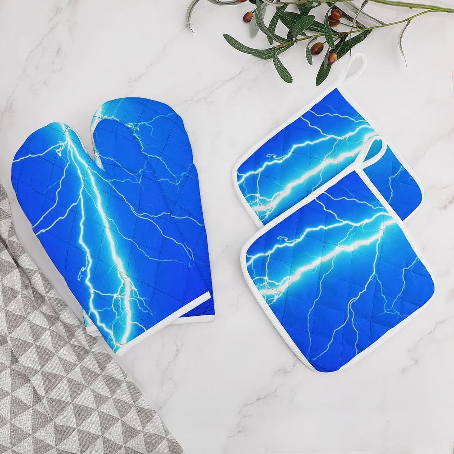 Thunderbolt Oven Mitts and Pot Holders 4Pcs Set Heat Resistant Cooking Mitts Hot Pads