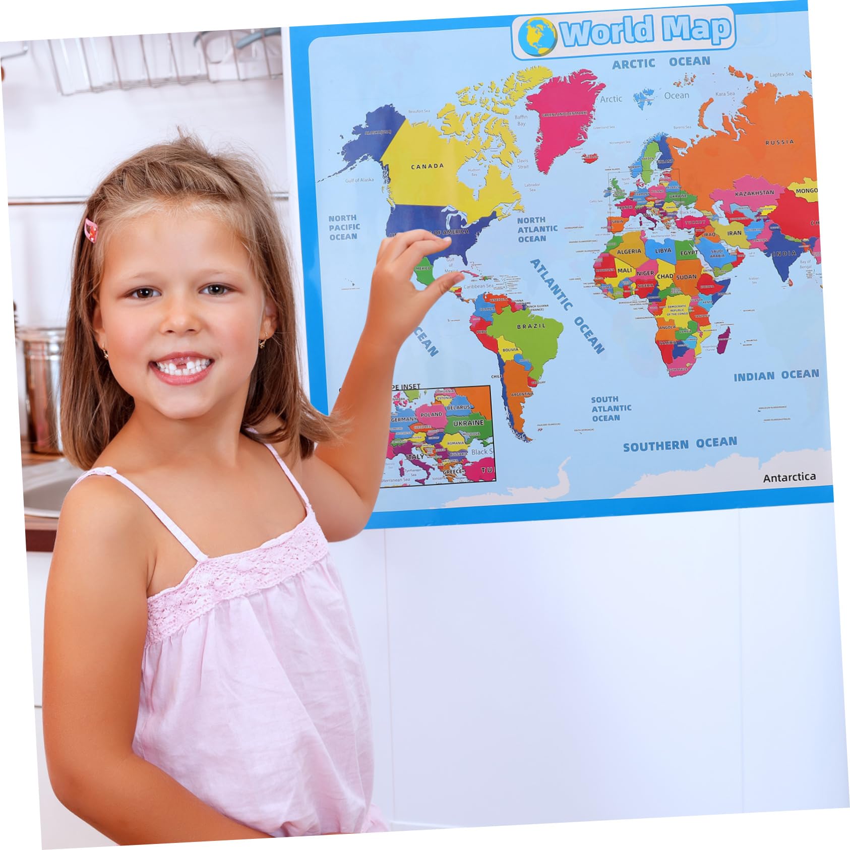 Tofficu 4blätter Weltkarte Poster Für Junge Mädchen Lernposter Zur Geografischen Bildung Leuchtende Farben Vielseitig Einsetzbar Für Vorschule Und Kinderzimmer Zufälliger Stil