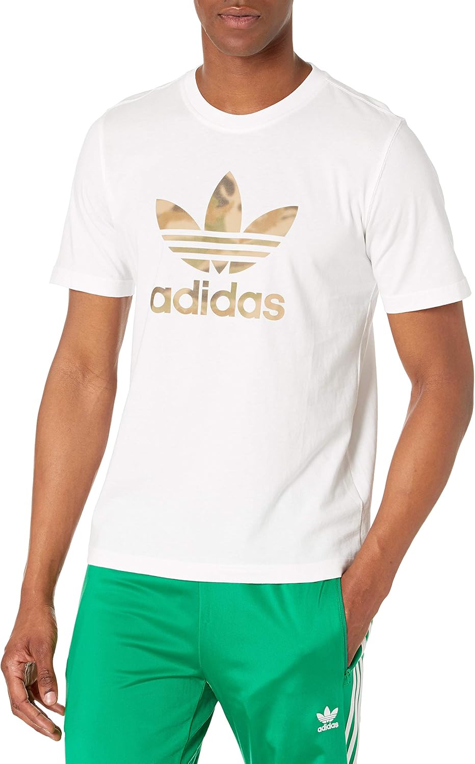 camiseta adidas originals camo infill preta