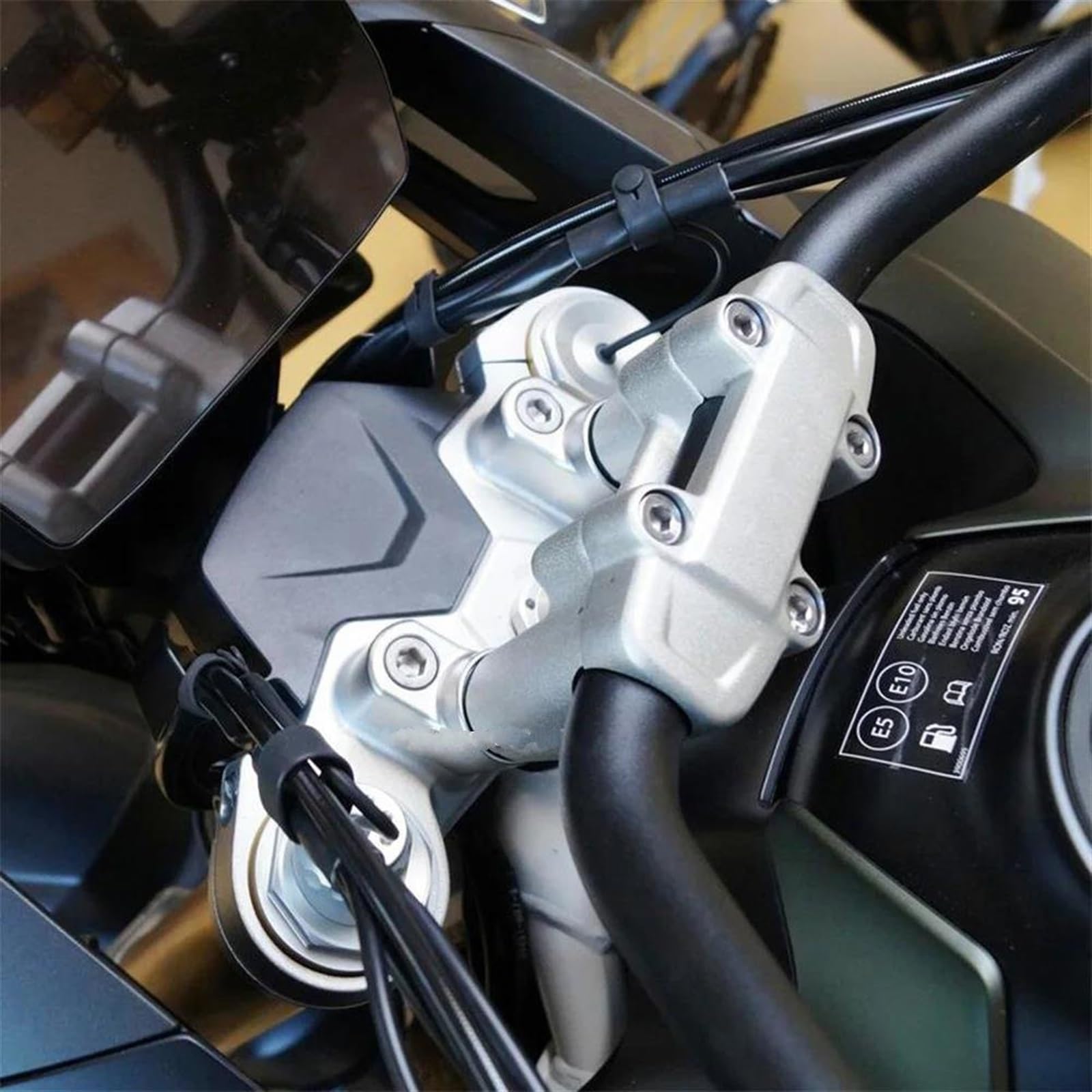 Rehausseur Guidon Moto pour Triumph pour Tiger 1200 1200 GT pour Pro Rehausseur De Guidon avec Accessoires Décalés Pince De Barres De Rehaussement De Guidon Support à Pince Guidon Riser