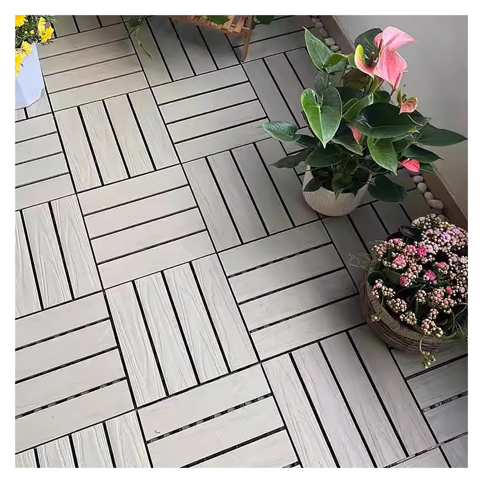 Azulejos entrelazados y tapetes textura madera gris oscuro para suelos de baño, jardín y terrazas