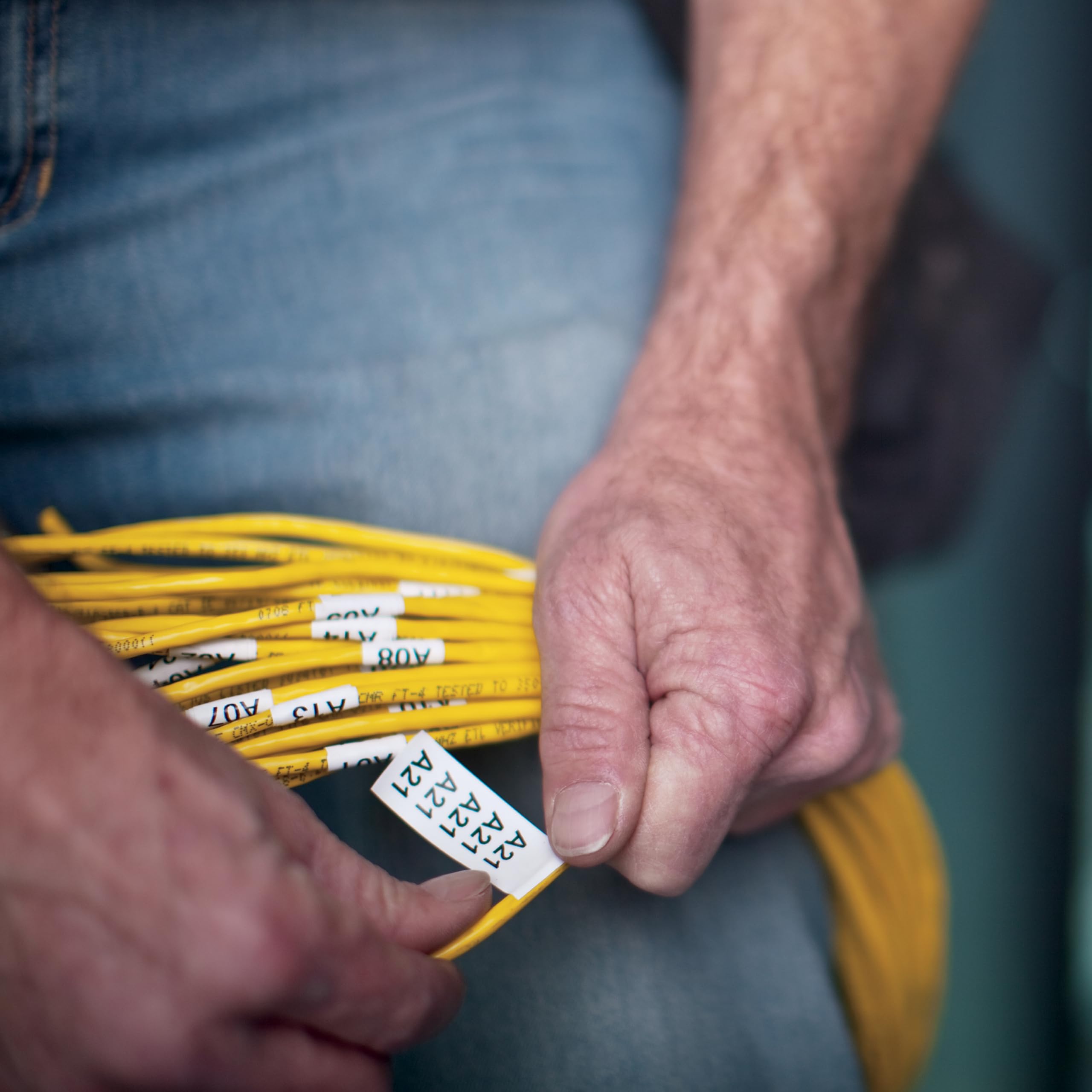 DYMO Rhino etichettatrice industriale multiuso kit con custodia QWERTY Giallo