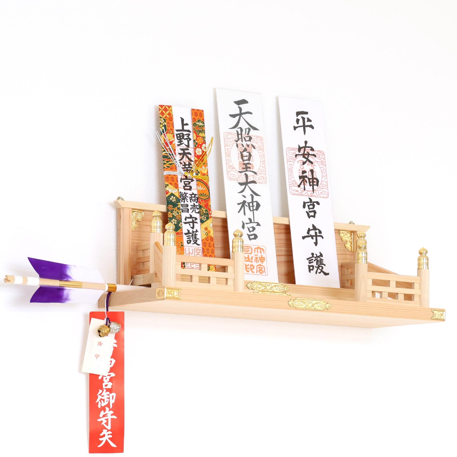 Amazon｜やまこう 神棚 壁掛け モダン お札立て 鎮守の杜 集う神々 桧