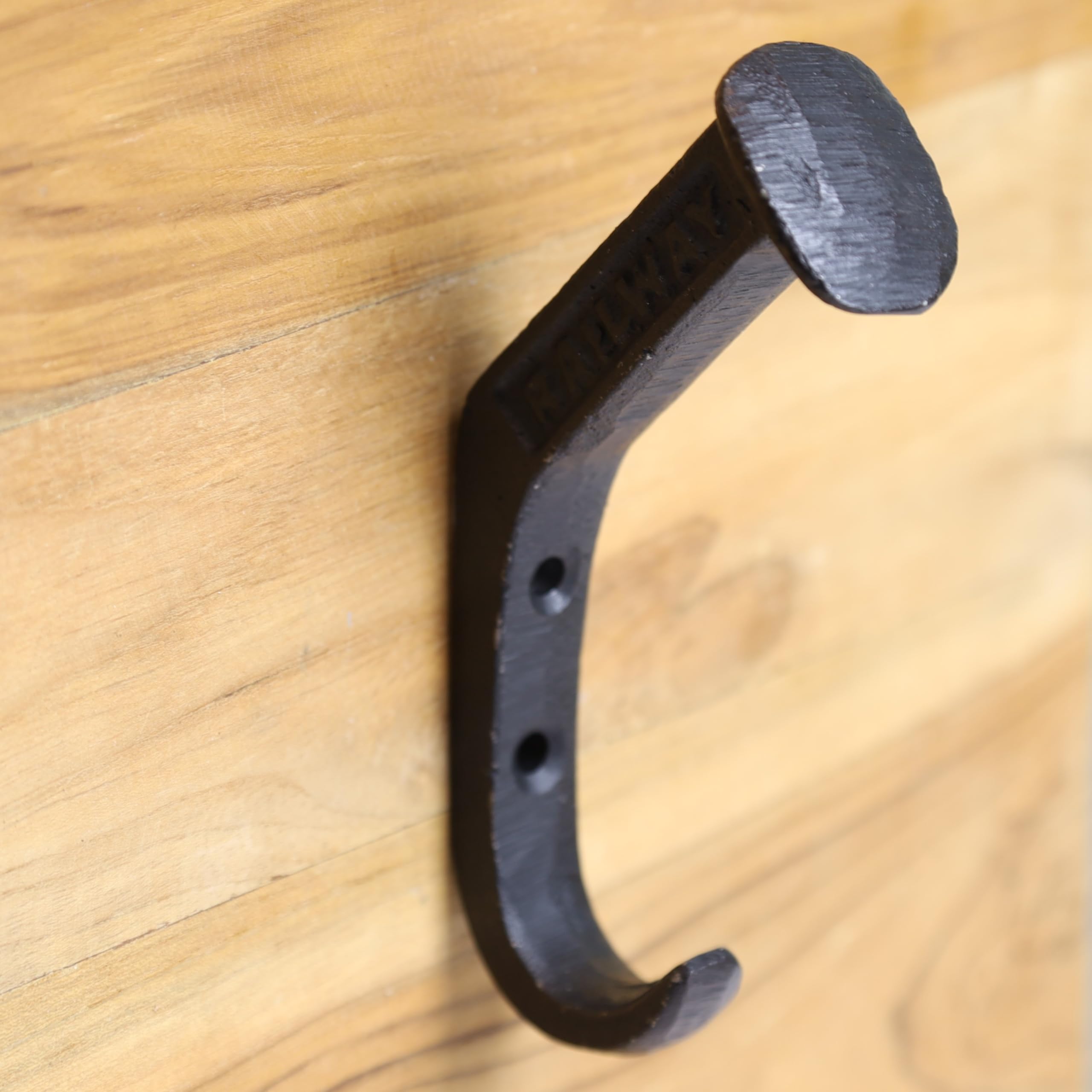 Fyne-Finds Coat Hook Railway Spike Nail Train Wall Mounted Key Hanger Cast Iron Hook (Black)