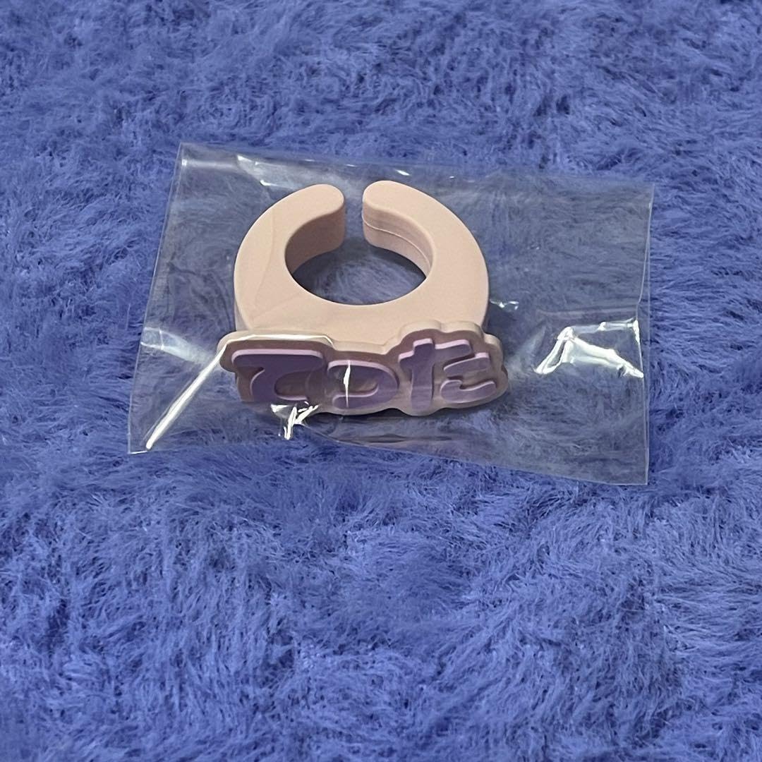 ONEN'ONLY ペンライト&ヘアクリップ3つ ONEN'ONLY ペンライト&ヘアクリップ3つ - メルカリ