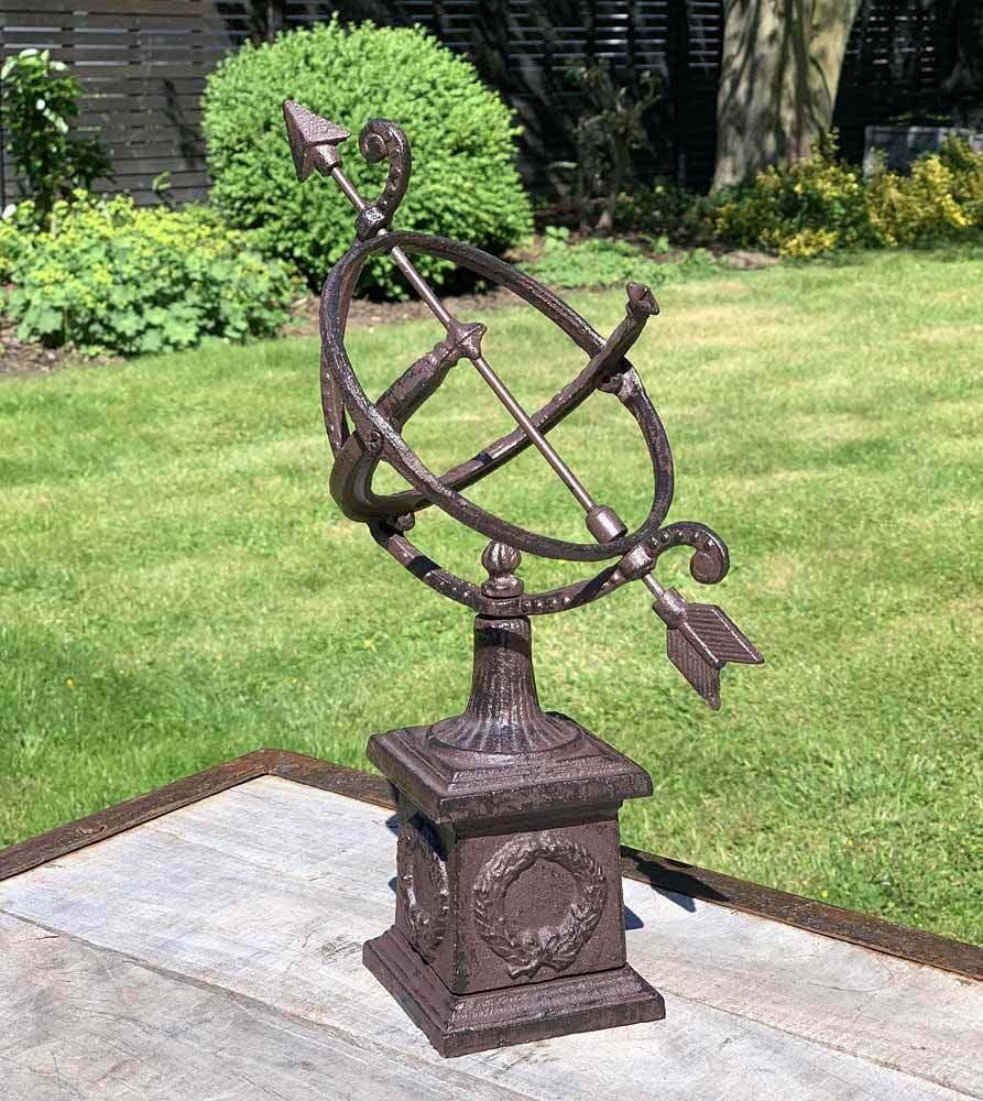zeitzone Sonnenuhr auf Standfuß Antik-Stil Gusseisen Braun Gartendeko H 34cm