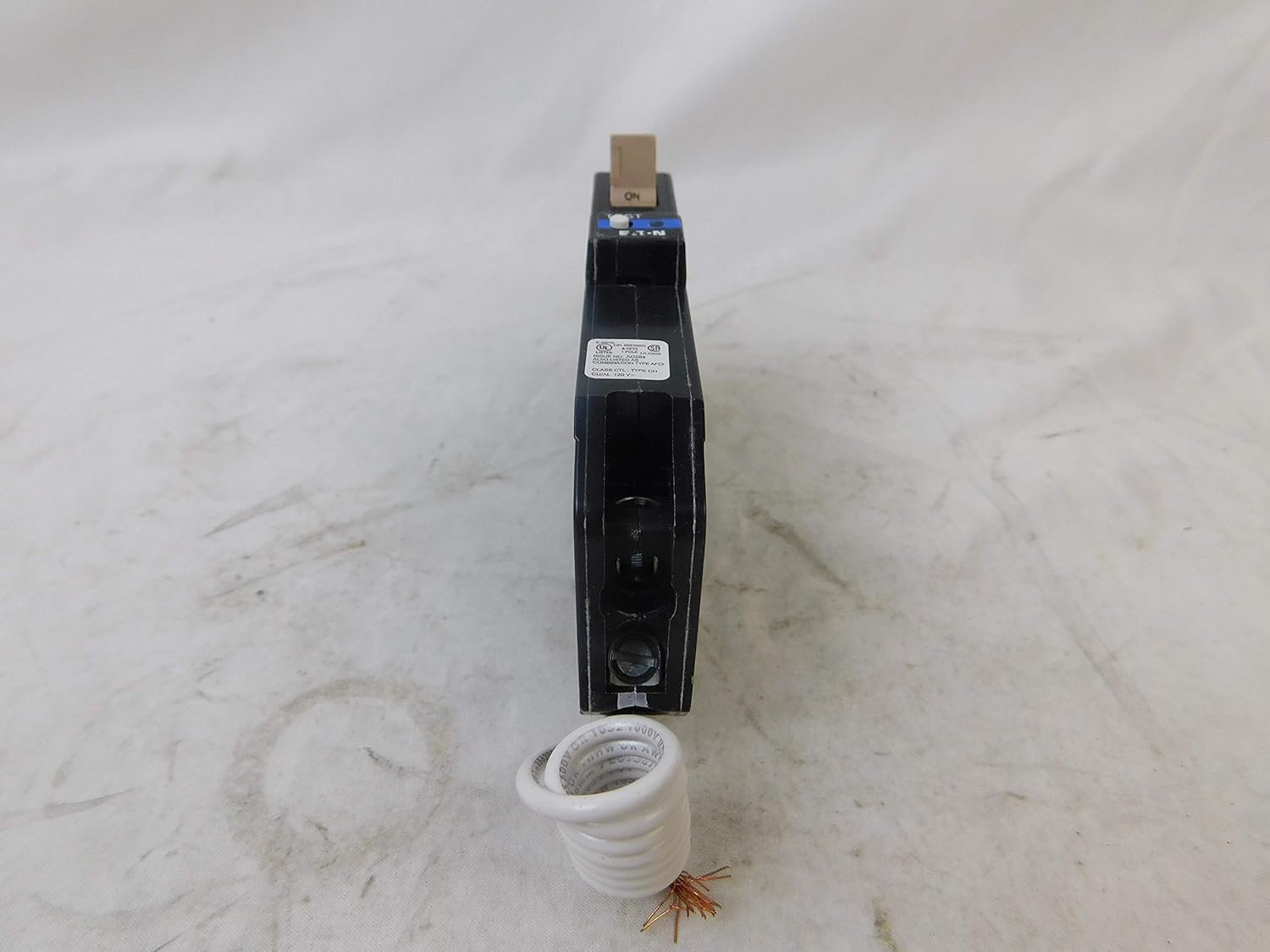 Eaton Cutler Hammer 15 Amp Single Pole Dual Function Arc Fault/Ground Fault Breaker - - 