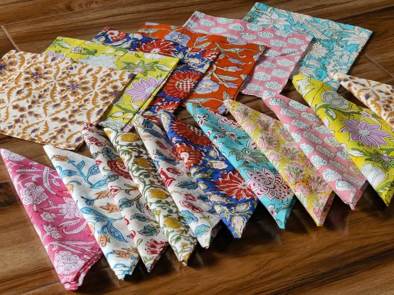 INDACORIFY 20 Pcs Mix Lot Table Napkins 100% Cotton Hand Block Printed Handkerchief 20 x 20 Inches Kitchen Towels Table Decor Linen Dinner Napkins Wholesale Lot Napkins