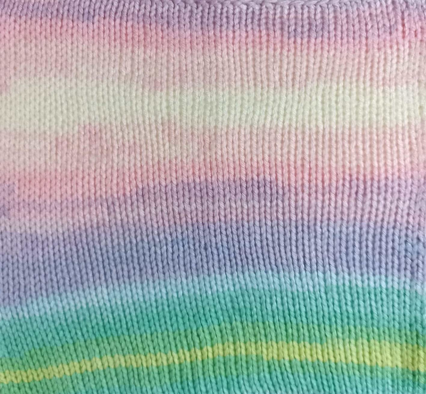 5 x 100 g Wollbiene Batik, 500 g Wool with Colour Gradient, Multicoloured Knitting Wool, Crochet Wool (2010 Green, Pink, White, Pastel) - Image 2