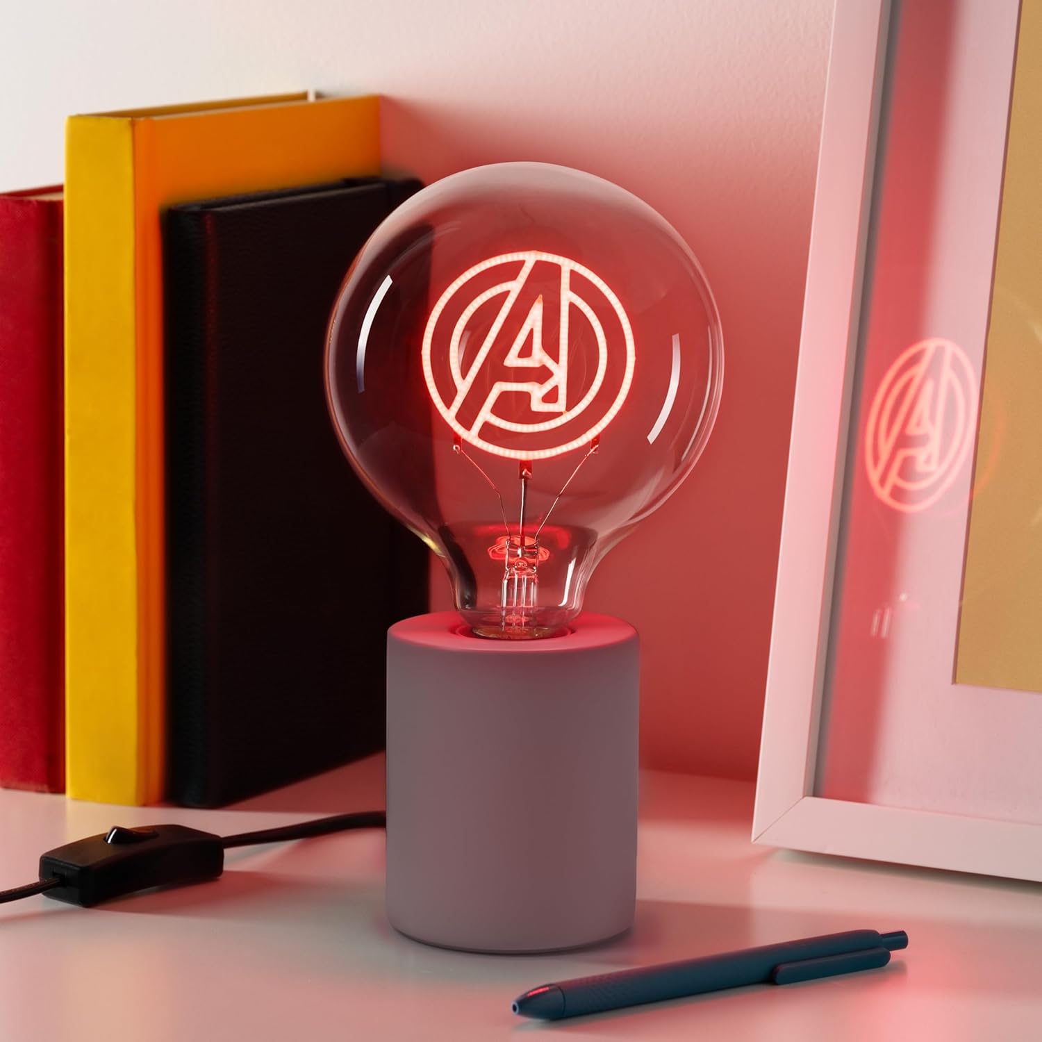 Paladone Marvel Avengers Decorative LED Neon Light - E27 Glass Bulb, Officially Licensed Superhero Collectible Gift, Fun Light for Bedrooms and Homes