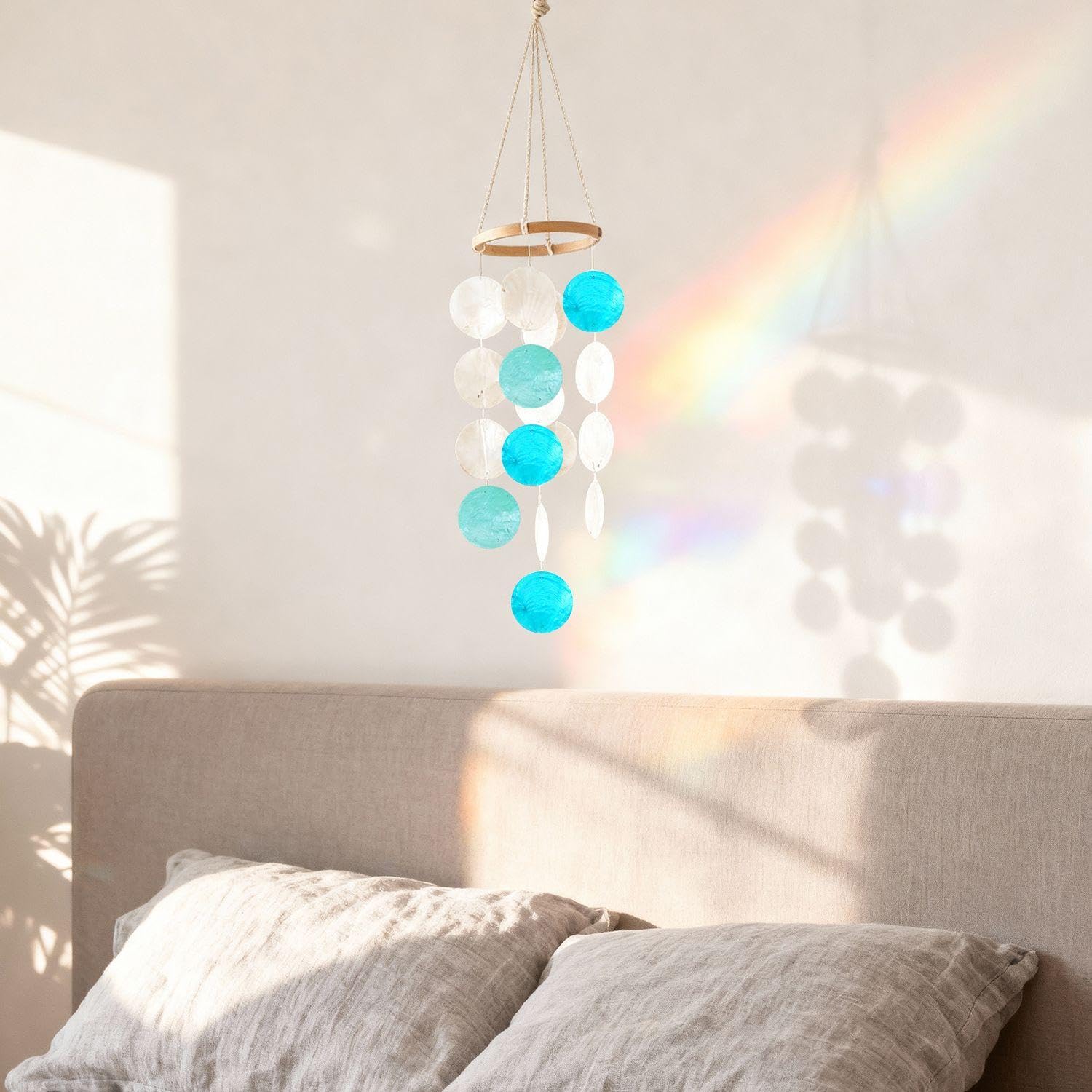 1 Bianco Shell Carillon di Vento E 8 Pezzi di Doppio Foro Shell Pezzi, Oceano Vento Decorazioni, Shell Dream Catcher, Adatto per Giardino E Cortile Decorazione.
