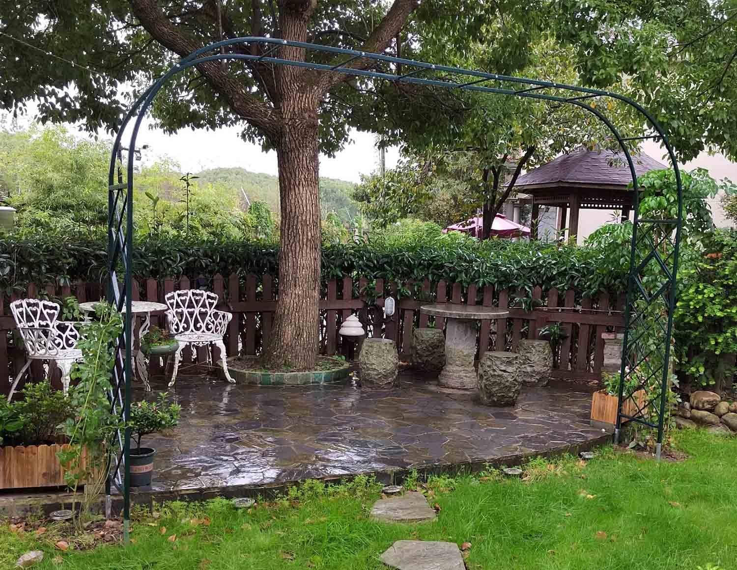 Arche de jardin marron pour plantes grimpantes – Treillis de roses en métal 260 x 230 cm – Décoration extérieure pour allées et entrées – Parfait pour l'aménagement paysager de jardin