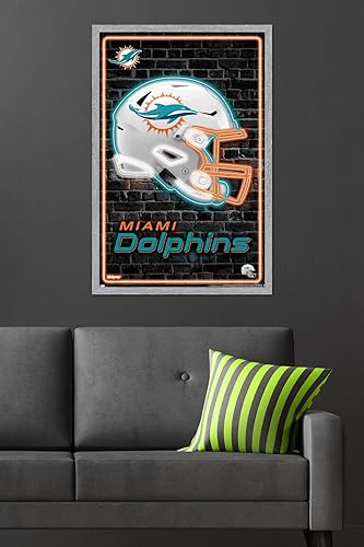 Miniatura 10 de Trends International NFL Miami Dolphins - Póster de pared con casco neón 23, 34 pulgadas de largo x 22.4 pulgadas, versión premium sin marco