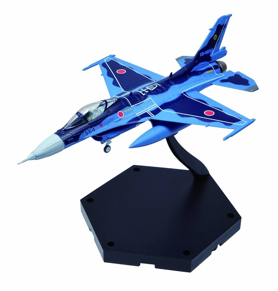 童友社、エフトイズ 空自3機セット F15J F2 U-125A 1/144 F-15J/DJ・完成品比較
