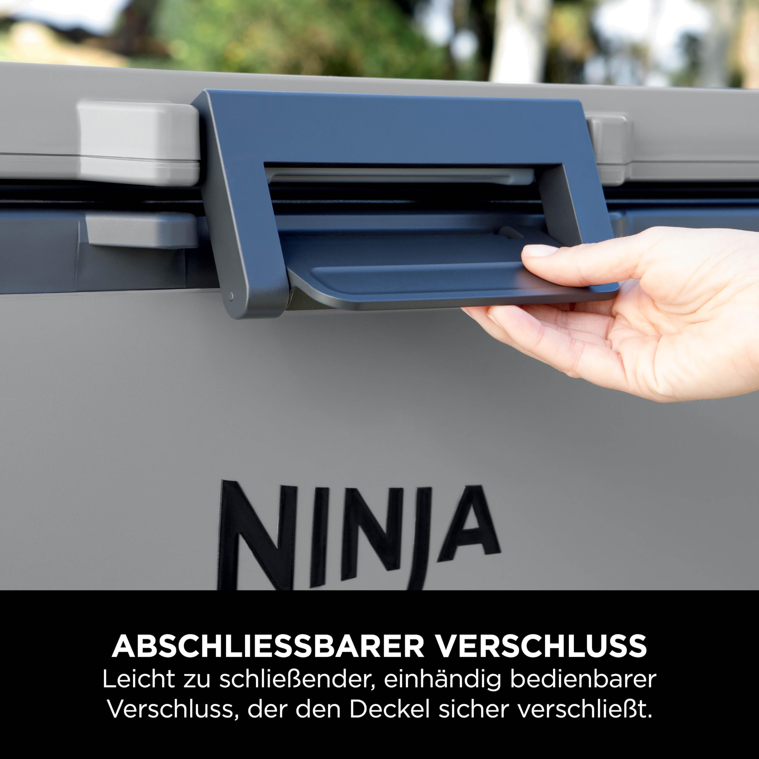 Ninja FrostVault Kühlbox mit Rollen und Isolierung, integrierter Dry Zone Schublade mit Kühlschranktemperatur, hält Eis tagelang, bietet Platz für bis zu 48 Dosen, Schiefergrau, FB230EUGY