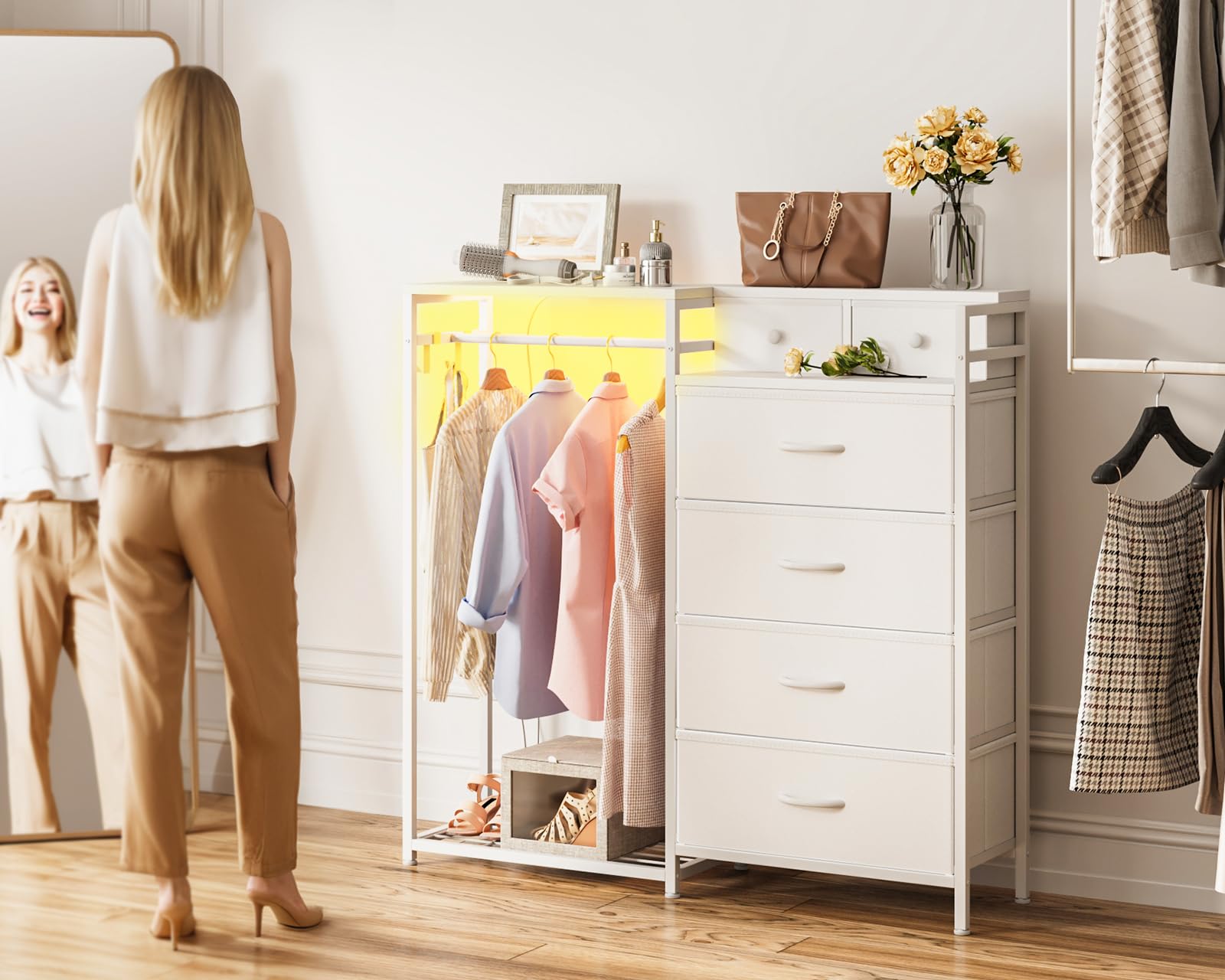 Coleshome Commode Chambre avec et Tringle à Vêtements, Eclairage LED et Prise Electrique, Design Réversible avec 6 Tiroirs, Commode en Tissu pour Chambre à Coucher et Salon, Blanc
