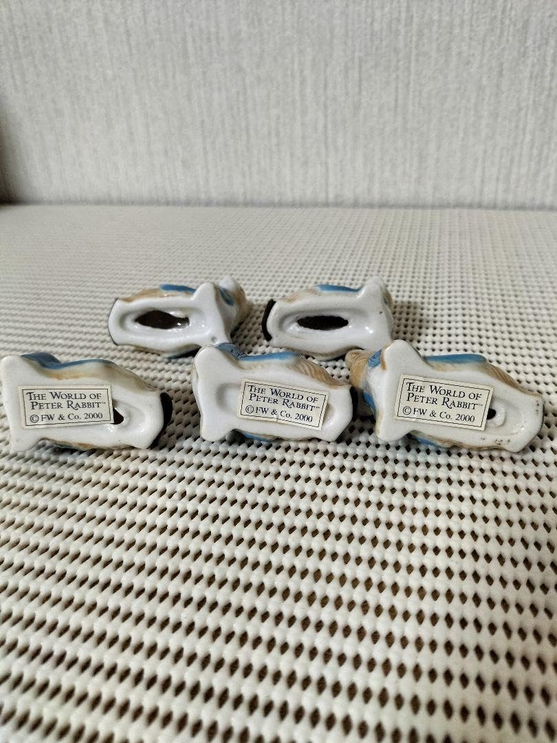 Amazon.co.jp: ピーターラビット 陶器の箸置き5点 箱無し : ホーム