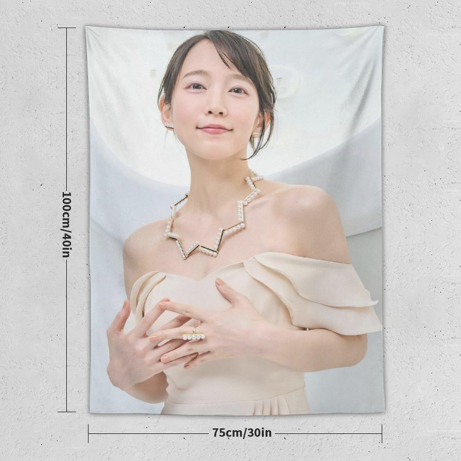 Amazon.co.jp: 吉岡里帆 水着 写真集 ポスター (7) タペストリー 印刷
