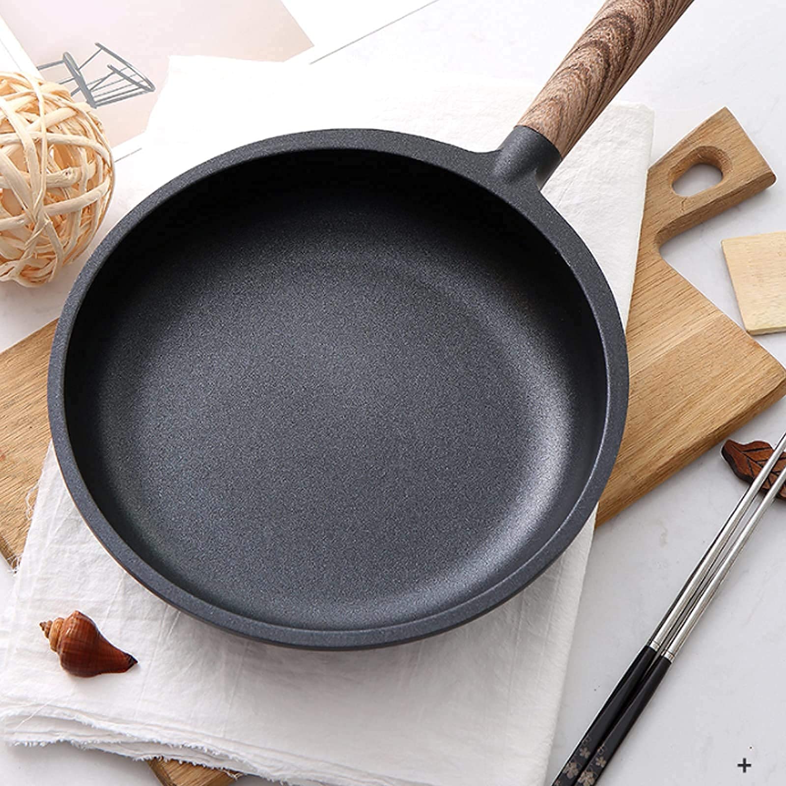 Amazon｜中華鍋炒め、フラットボトムフライパンプロフェッショナルノン