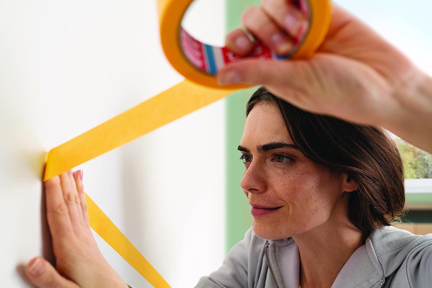 tesa Masking Tape PerfectPlus - Painter's Tape Made of Thin Washi Paper for Precise Masking During Painting Work - for Indoor use - 2X 50 m x 30 mm