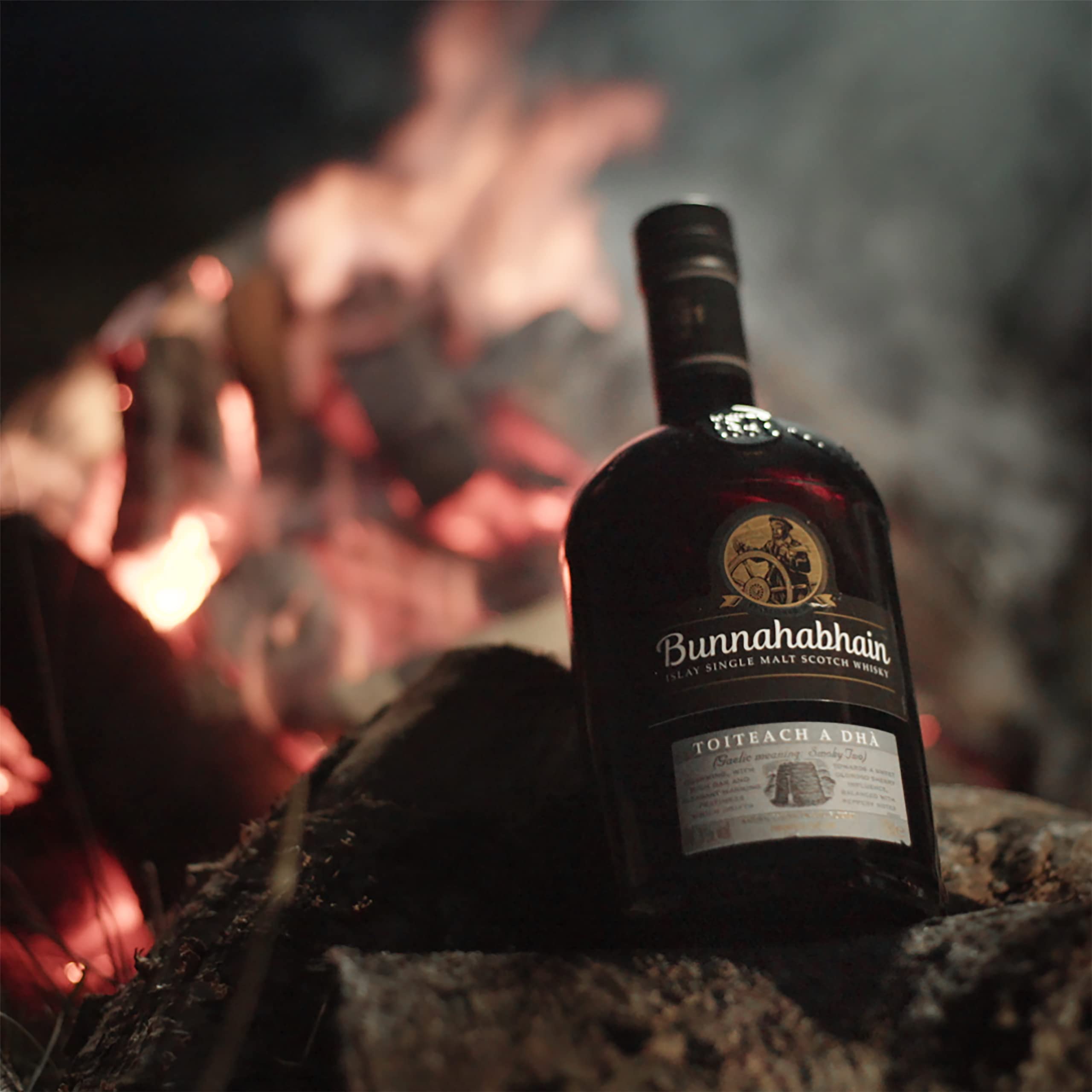 Bunnahabhain Toiteach A DHÀ Single Malt Scotch Whisky en caja de regalo, 700 ml