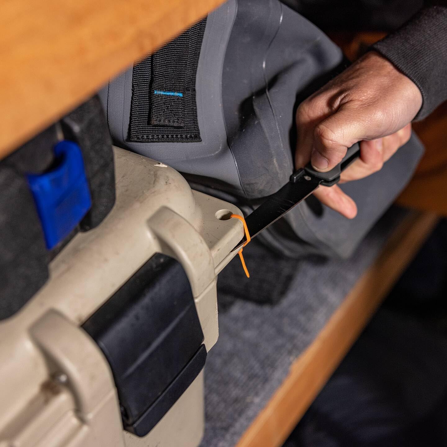 Gerber Taschenmesser mit Gürtelclip, Pledge, 7Cr17MoV Edelstahlklinge im Reverse-Tanto-Look, Griffschalen aus glasfaserverstärktem Nylon, Klingenlänge: 9,2 cm, 1067370