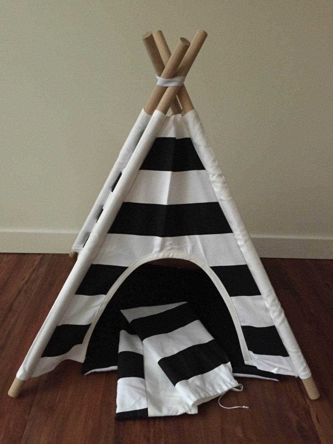 Lily&her friends - Tipi pour animal domestique fabriqué en bois et toile de coton, lit lavable pour chien et chat, tentes portables pour chien, maison pour animaux de compagnie avec coussin (L)