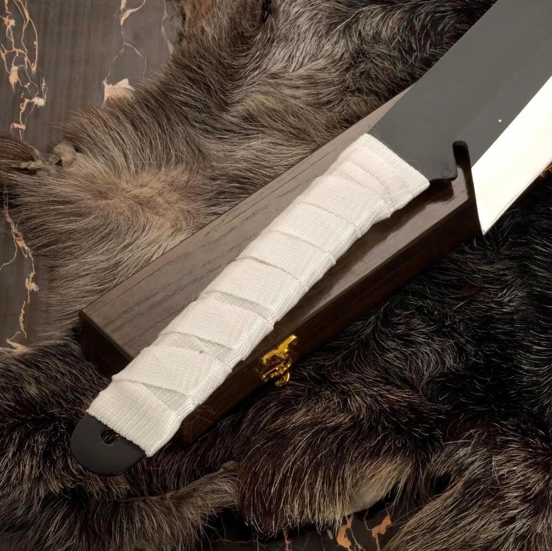 OLDZ CRAFTZ- Kurosaki Ichigo Zangetsu Collectible Cosplay Sword - 40 Inch Carbon Steel Blade, Leather Sheath - Anime Cosplay Katana Replica | Ichigo Sword Collectible Gift for Fans