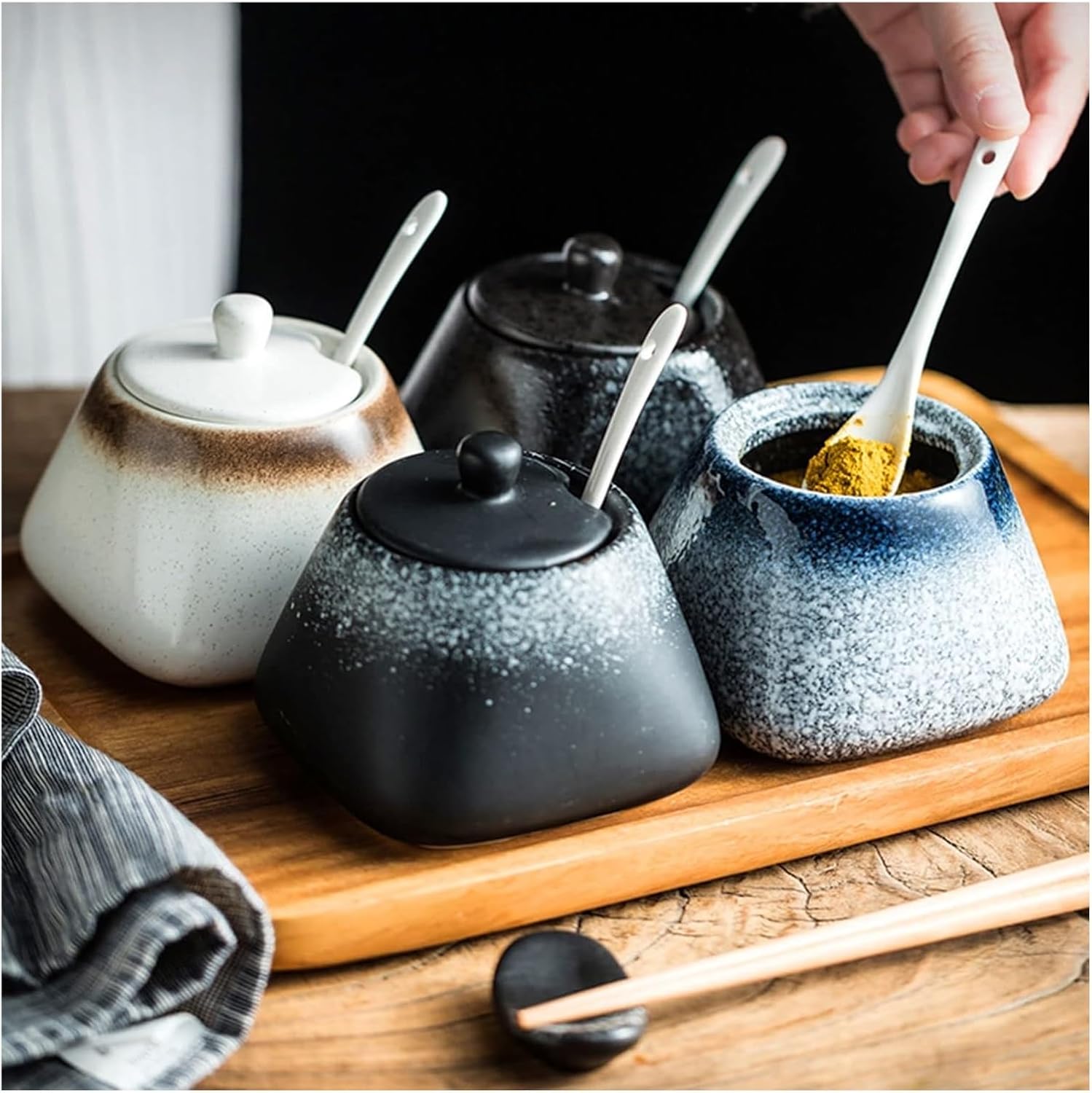 Sugar bowl,Sugar bowl,Solid Color Ceramic Sugar Bowl with Lid, Porcelain Sugar Pot with Spoon, Small Salt Pot, Storage Jar, for Coffee Bar, Restaurant(Black 2)