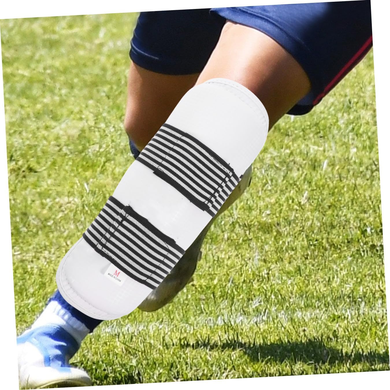 Taekwondo Shin Guards 2pcs Thickened Shin Protection Gear for Men Women Boys and Girls Kickboxing Thai Training Elastic Cloth Adjustable Fit