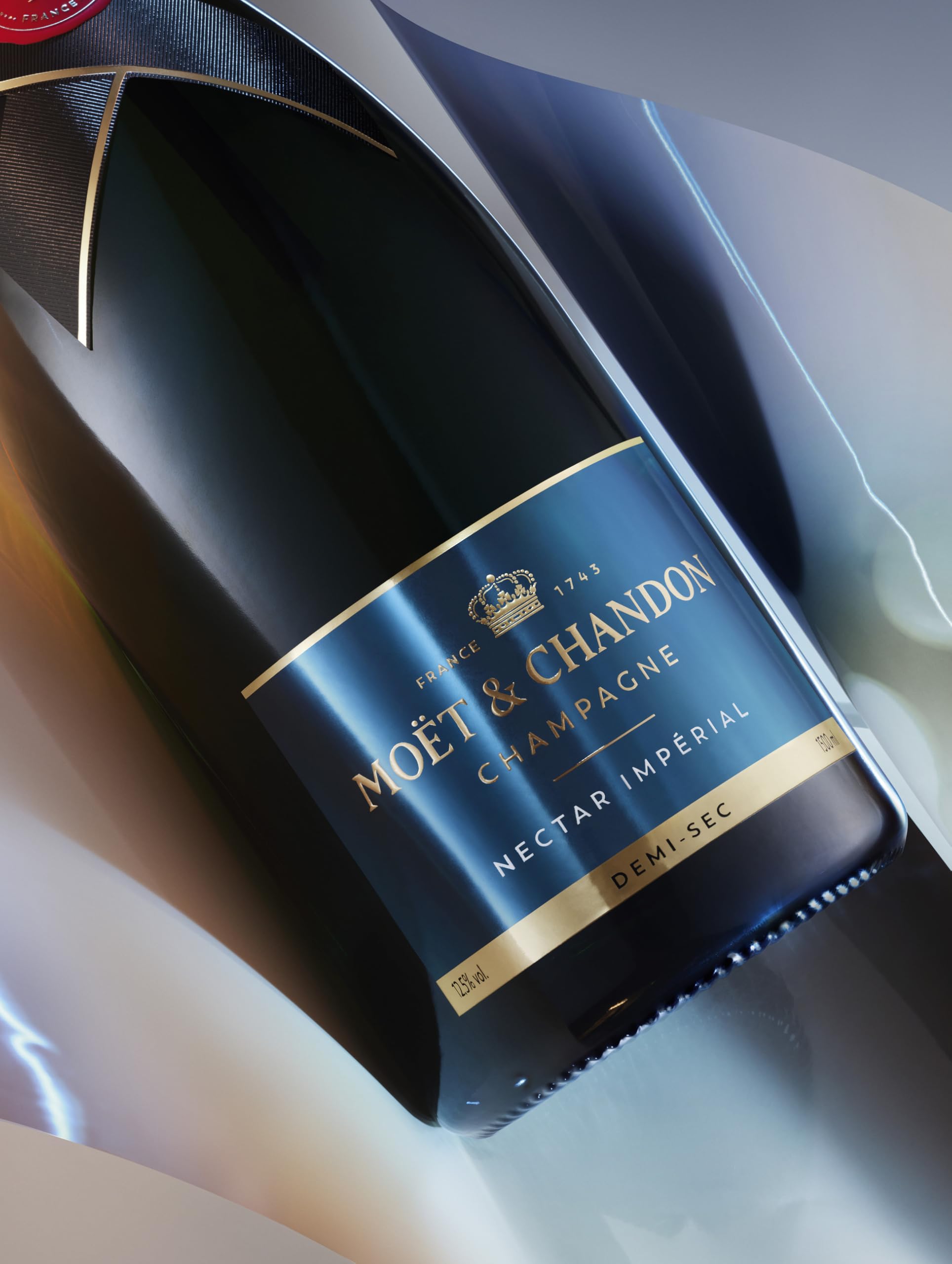Moët & Chandon Nectar Impérial Champagne 75cl 12,5% | Champagne AOC Demi-Sec. Profil fruité et palais harmonieux. À servir frais.