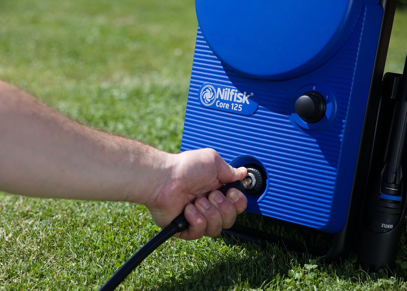 Nilfisk Hochdruckreiniger Core 125 Bar Druck - Mini Pressure Washer Für Terrassen, Werkstätten und Autos (1400 W)