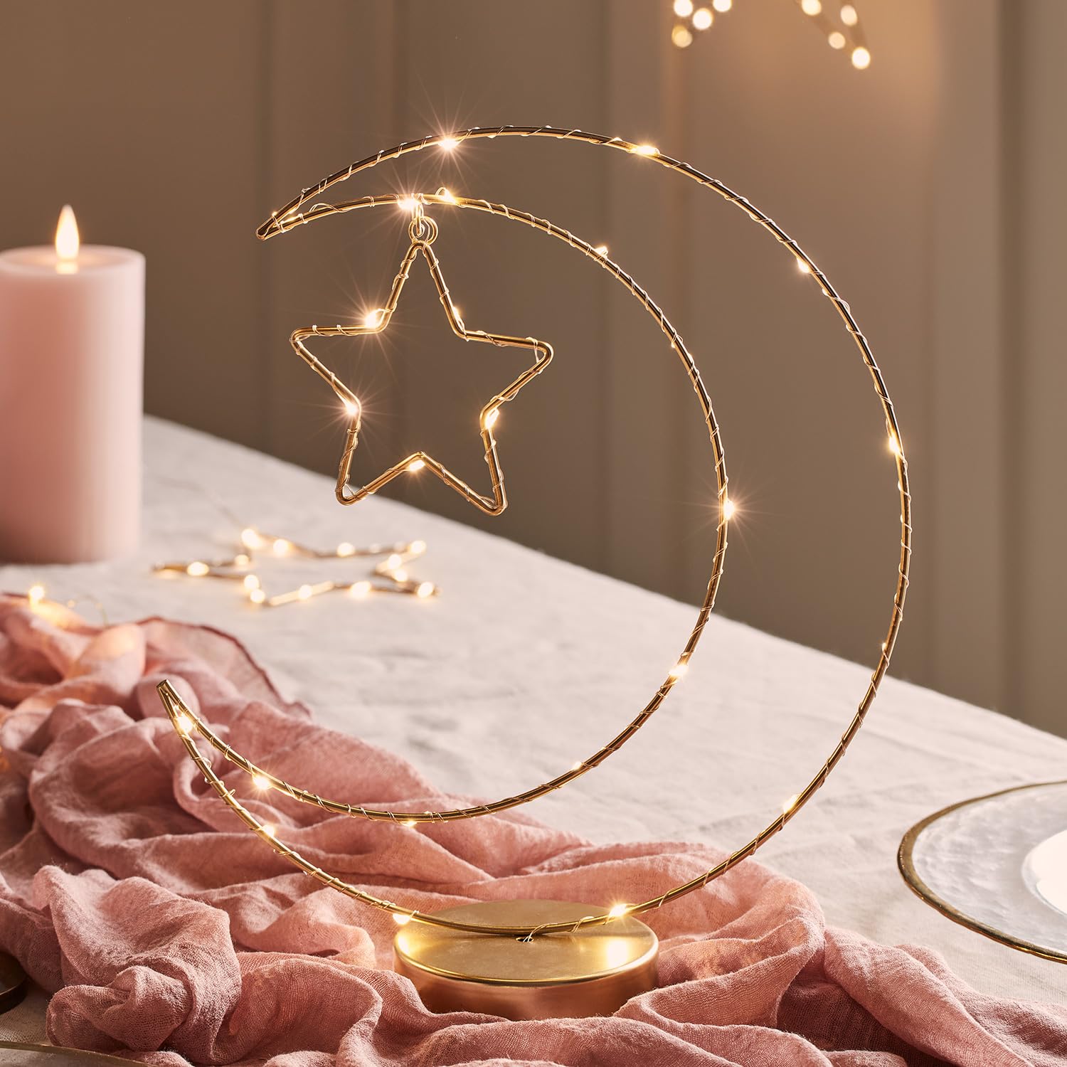Lights4fun Lampada da Tavolo a Forma di Luna e Stella da 25 cm a 20 Micro LED a Pile per Interni Decorazione da Tavolo Ramadan