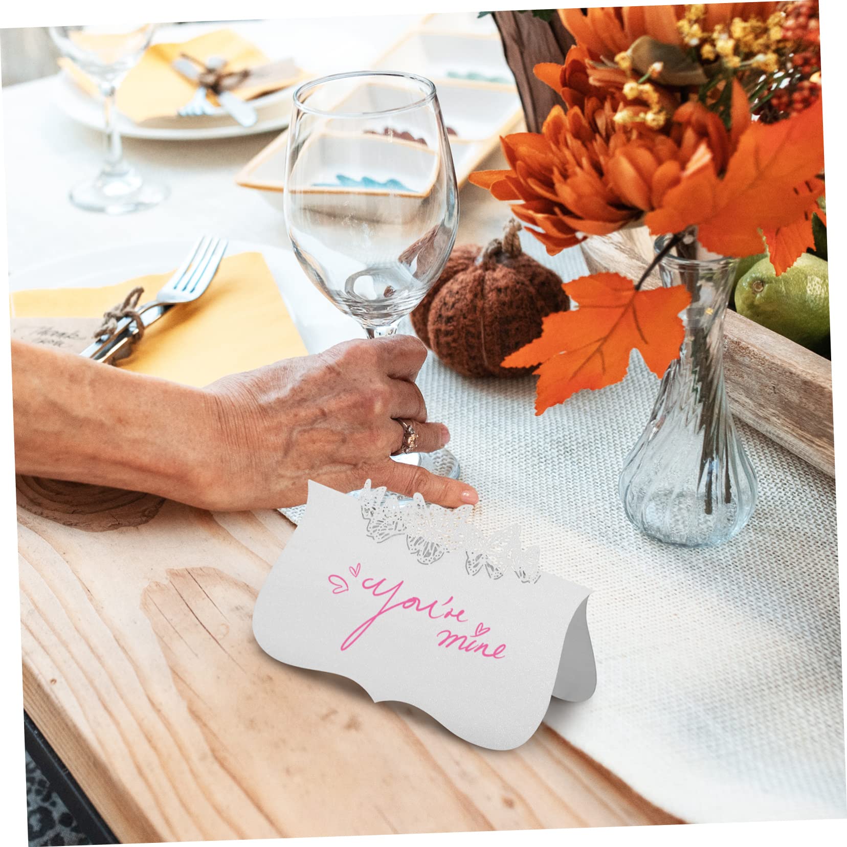 NUOBESTY 150stücke Tischkarten Mit Schmetterlingsdesign Beschriftbare Platzkarten Für Hochzeiten Partys Und Feierlichkeiten Und Karten Cremefarbenem