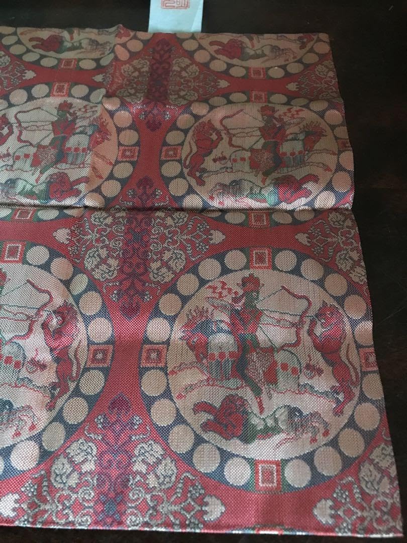 茶道具　西陣織　獅子狩文錦　出帛紗　ふくさ　袱紗　横27×縦27.5cm Amazon.co.jp: 茶道具 西陣織 獅子狩文錦 出帛紗 ふくさ 袱紗 横